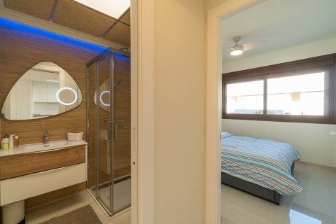 Lägenhet till salu i Alicante, Spanien 2 sovrum, 65 kvm. Nr. 148750 - foto 17