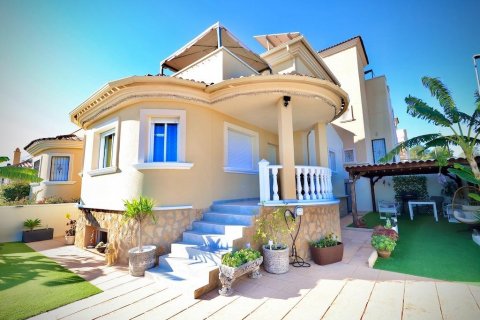 Villa pārdošanā San Miguel de Salinas, Alicante, Spānijā 4 istabas, 163 m2 Nr. 114997 - attēls 1