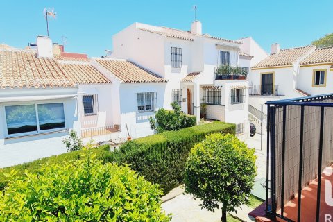 Kamienica w Estepona, Malaga, Hiszpania 4 sypialnie, 180 mkw. nr 172161 – zdjęcie 24