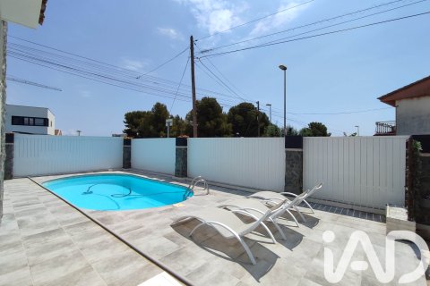 Продажа дома в Кунит, Таррагона, Испания 4 спальни, 141м2 №172159 - фото 2
