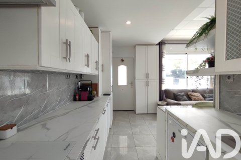 Продажа дома в Кунит, Таррагона, Испания 4 спальни, 141м2 №172159 - фото 11