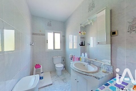 Продажа дома в Рокетес, Таррагона, Испания 4 спальни, 403м2 №172158 - фото 16