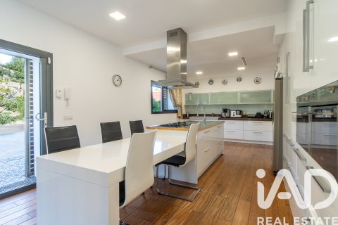 Продажа дома в Сан-Висенс де Монтальт, Барселона, Испания 6 спален, 557м2 №172155 - фото 15
