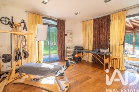 Продажа дома в Сан-Висенс де Монтальт, Барселона, Испания 6 спален, 557м2 №172155 - фото 25