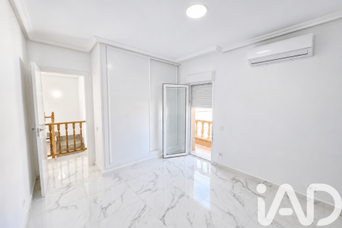 Продажа дома в Сан-Хавьер, Мурсия, Испания 3 спальни, 221м2 №172160 - фото 23