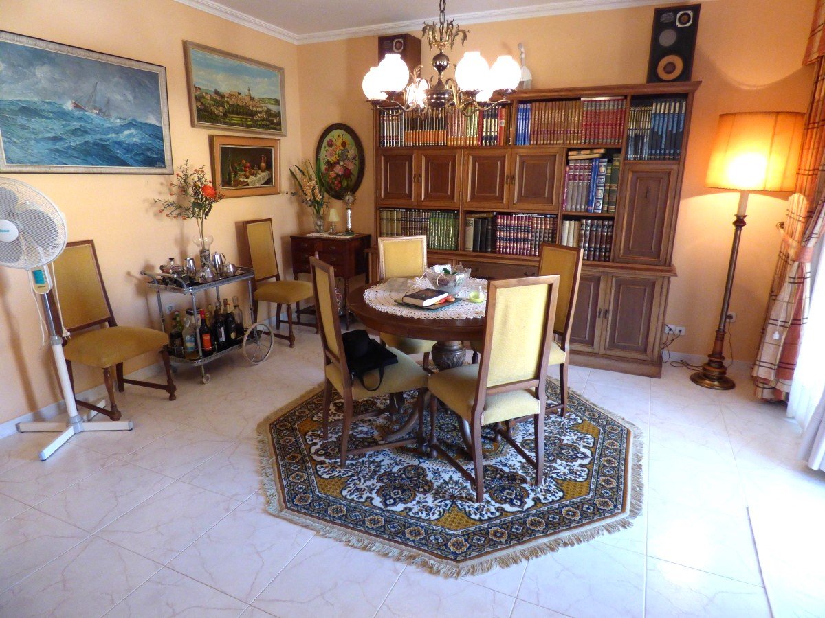 Villa à Benidorm, Alicante, Espagne 6 chambres, 253 m2 No. 192485