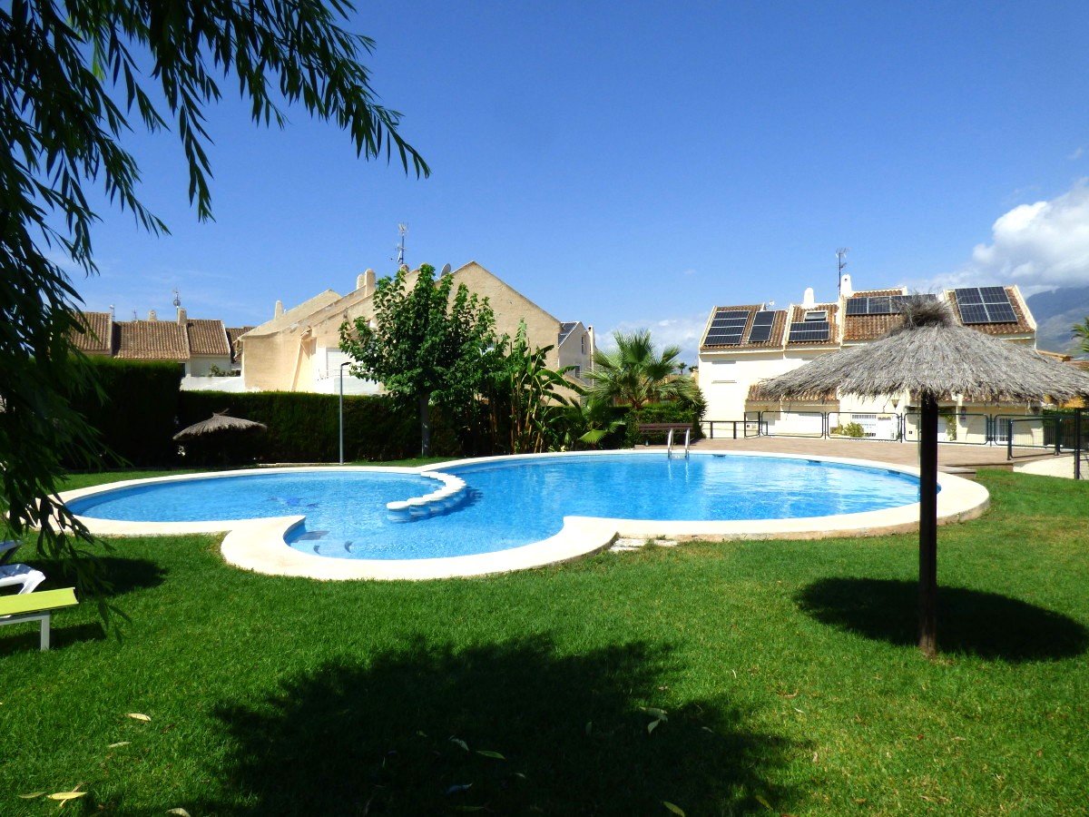Villa à Benidorm, Alicante, Espagne 6 chambres, 253 m2 No. 192485