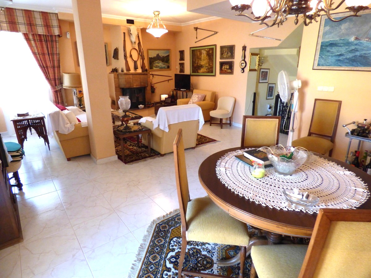 Villa à Benidorm, Alicante, Espagne 6 chambres, 253 m2 No. 192485