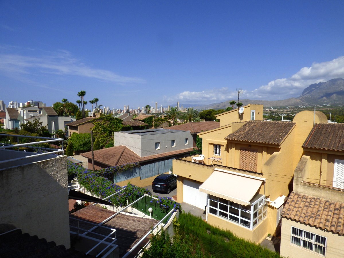 Villa à Benidorm, Alicante, Espagne 6 chambres, 253 m2 No. 192485