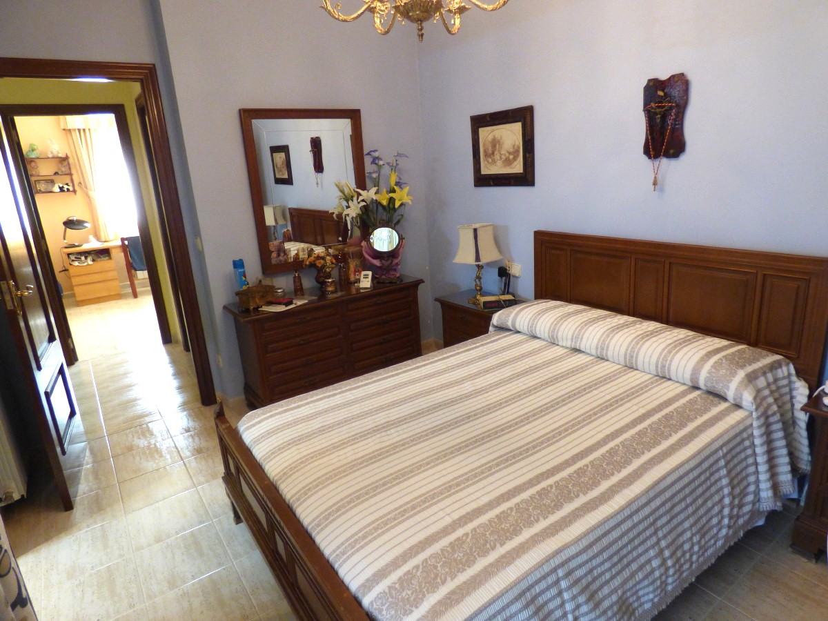 Villa à Benidorm, Alicante, Espagne 6 chambres, 253 m2 No. 192485