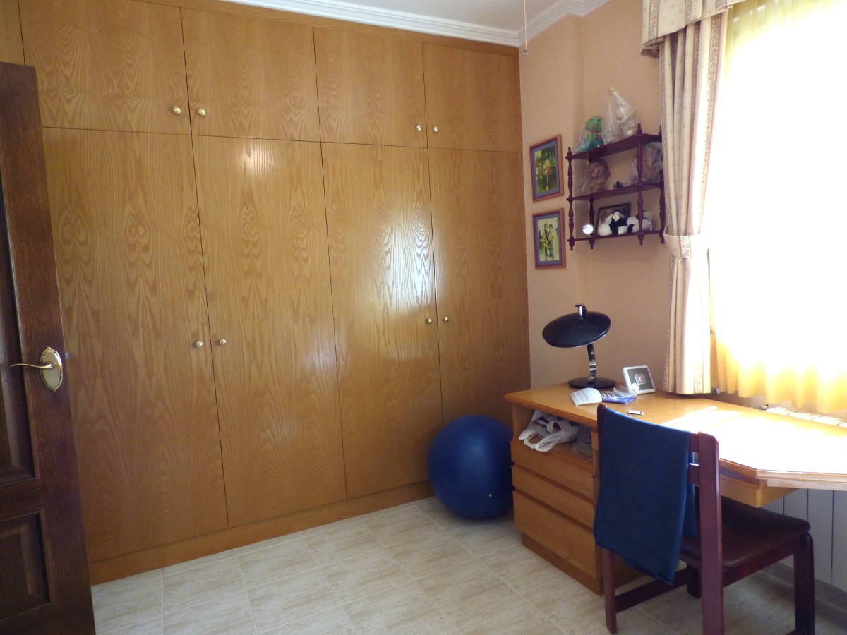 Villa à Benidorm, Alicante, Espagne 6 chambres, 253 m2 No. 192485