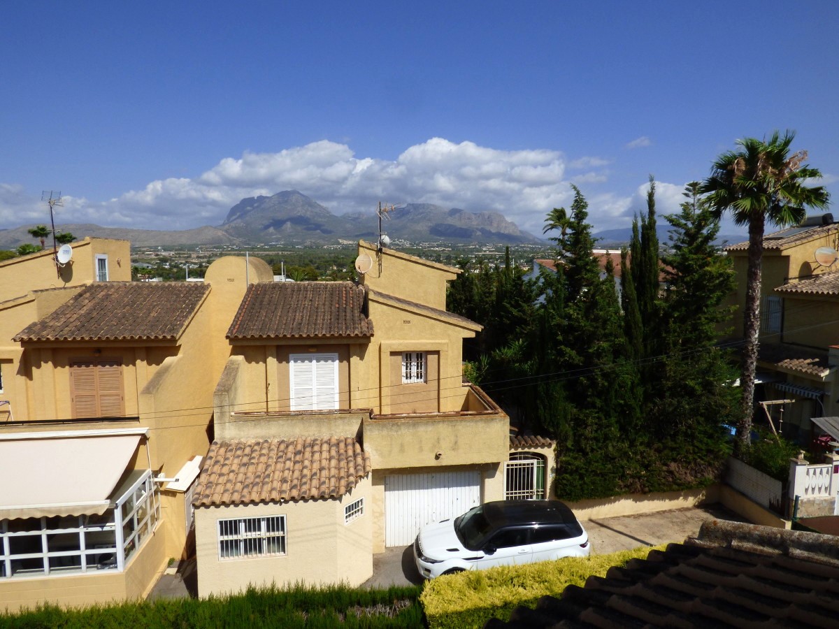 Villa à Benidorm, Alicante, Espagne 6 chambres, 253 m2 No. 192485