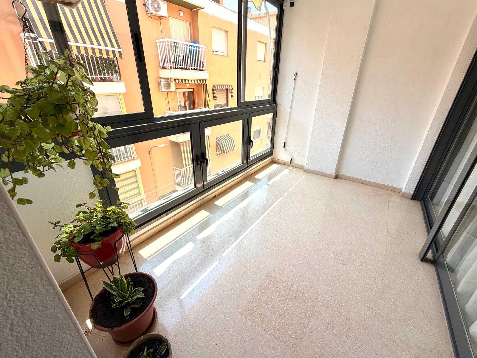 Huoneisto Villajoyosa, Alicante, Espanja 3 makuuhuonetta, 103 m2 No. 192483