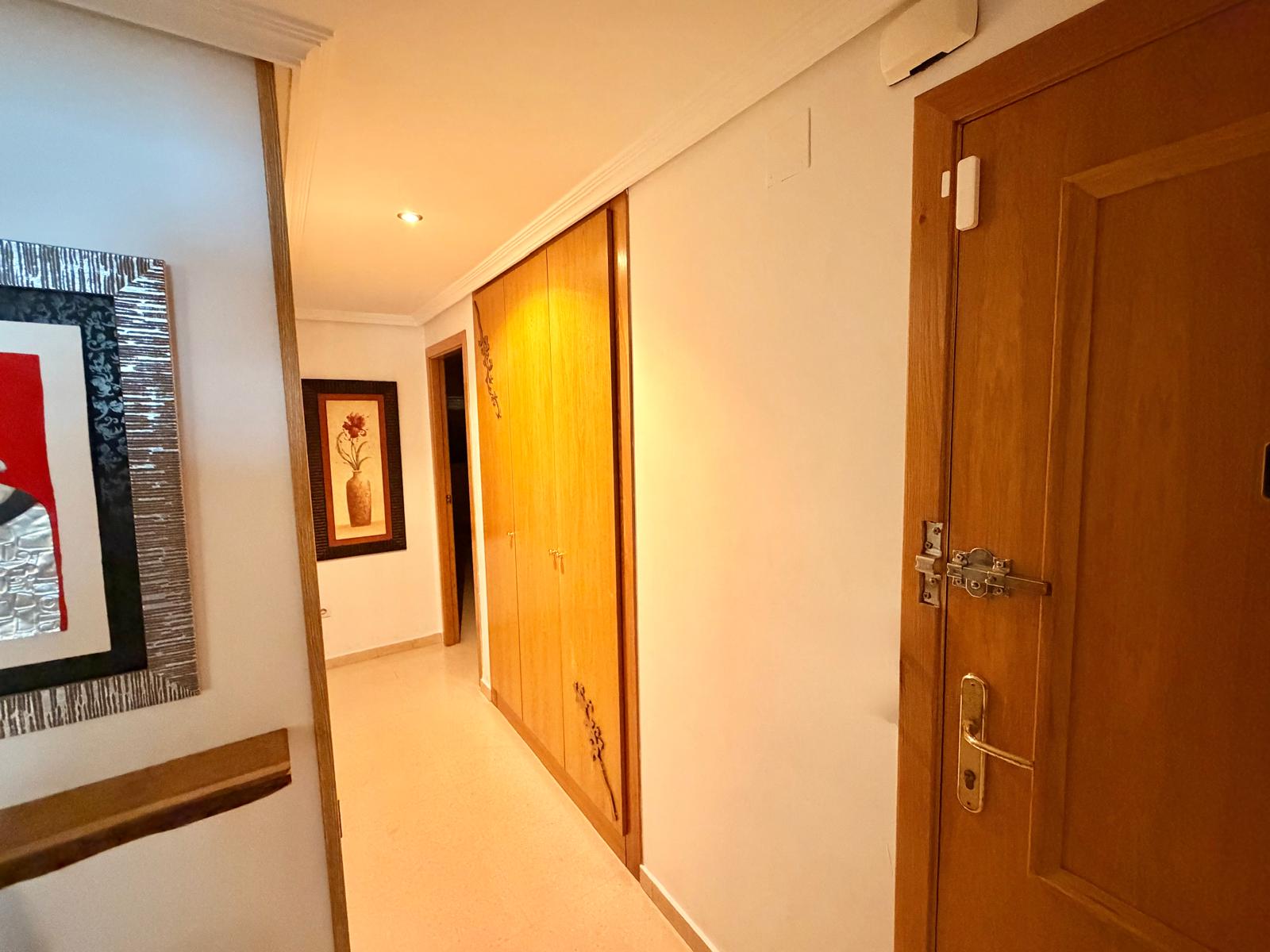 Huoneisto Villajoyosa, Alicante, Espanja 3 makuuhuonetta, 103 m2 No. 192483