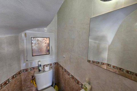 Hus till salu La Zenia, Alicante, Spanien 3 sovrum, 130 kvm. Nr. 112986 - foto 19