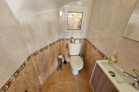 Hus till salu La Zenia, Alicante, Spanien 3 sovrum, 130 kvm. Nr. 112986 - foto 4