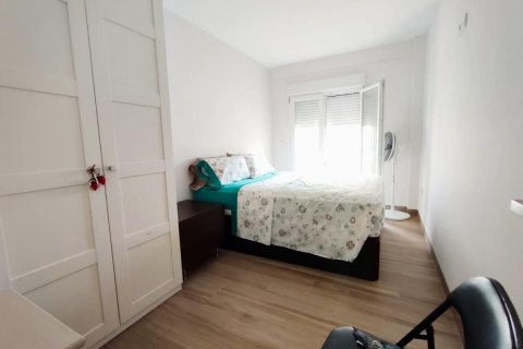 Apartment for sale Guardamar del Segura, Alicante, Spain 4 bedrooms, 130 sq.m. No. 112988 - photo 20
