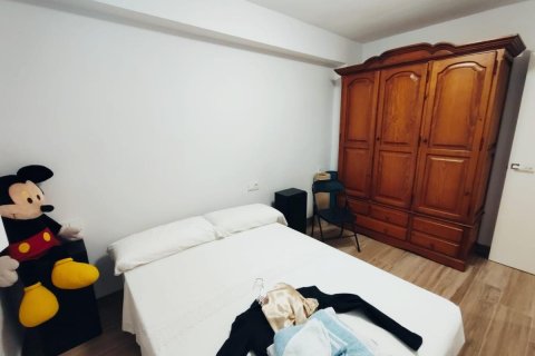 Apartment for sale Guardamar del Segura, Alicante, Spain 4 bedrooms, 130 sq.m. No. 112988 - photo 24