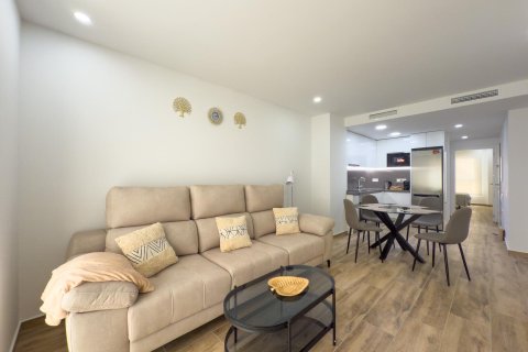 Apartamento en alquiler en Alicante, España 1 dormitorio, 55 m2 No. 165536 - foto 2