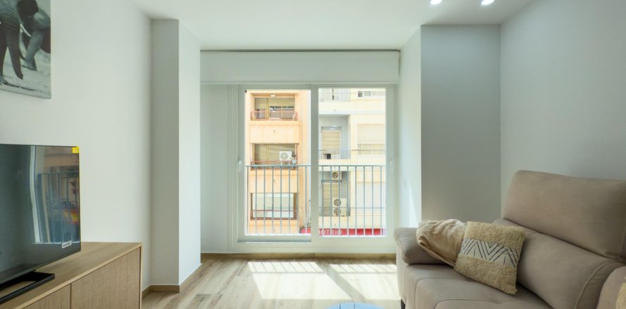 Apartamento en Alicante, España 1 dormitorio, 55 m2 No. 165536