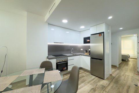 Apartamento en alquiler en Alicante, España 1 dormitorio, 55 m2 No. 165536 - foto 4