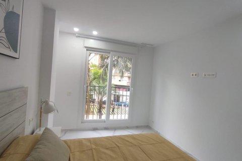 Apartamento en alquiler en Alicante, España 1 dormitorio, 55 m2 No. 165538 - foto 14