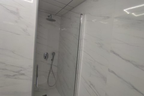 Apartamento en alquiler en Alicante, España 1 dormitorio, 55 m2 No. 165538 - foto 20