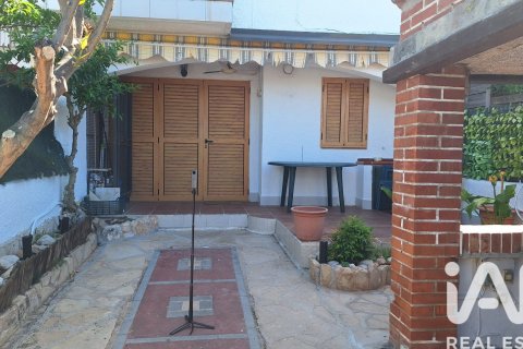 Radhus till salu i Creixell, Tarragona, Spanien 3 sovrum, 72 kvm. Nr. 172071 - foto 9