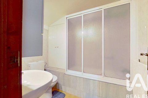 Radhus till salu i Creixell, Tarragona, Spanien 3 sovrum, 72 kvm. Nr. 172071 - foto 22