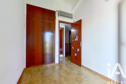 Radhus till salu i Creixell, Tarragona, Spanien 3 sovrum, 72 kvm. Nr. 172071 - foto 25