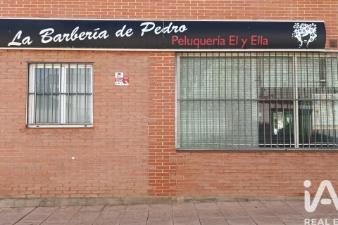 Liikekiinteistö vuokrattavana Meco, Madrid, Espanja , 218 m2 No. 172075 - kuva 2