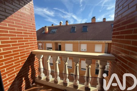 Dzīvoklis pārdošanā Villaquilambre, Leon, Spānijā 2 istabas, 60 m2 Nr. 185032 - attēls 2