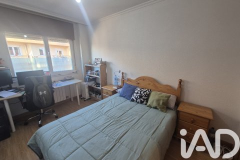 Apartment for sale in Villares de la Reina, Salamanca, Spain 3 bedrooms, 99 sq.m. No. 185033 - photo 13