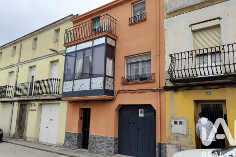 Villa en España 2 dormitorios, 355 m2 No. 185031