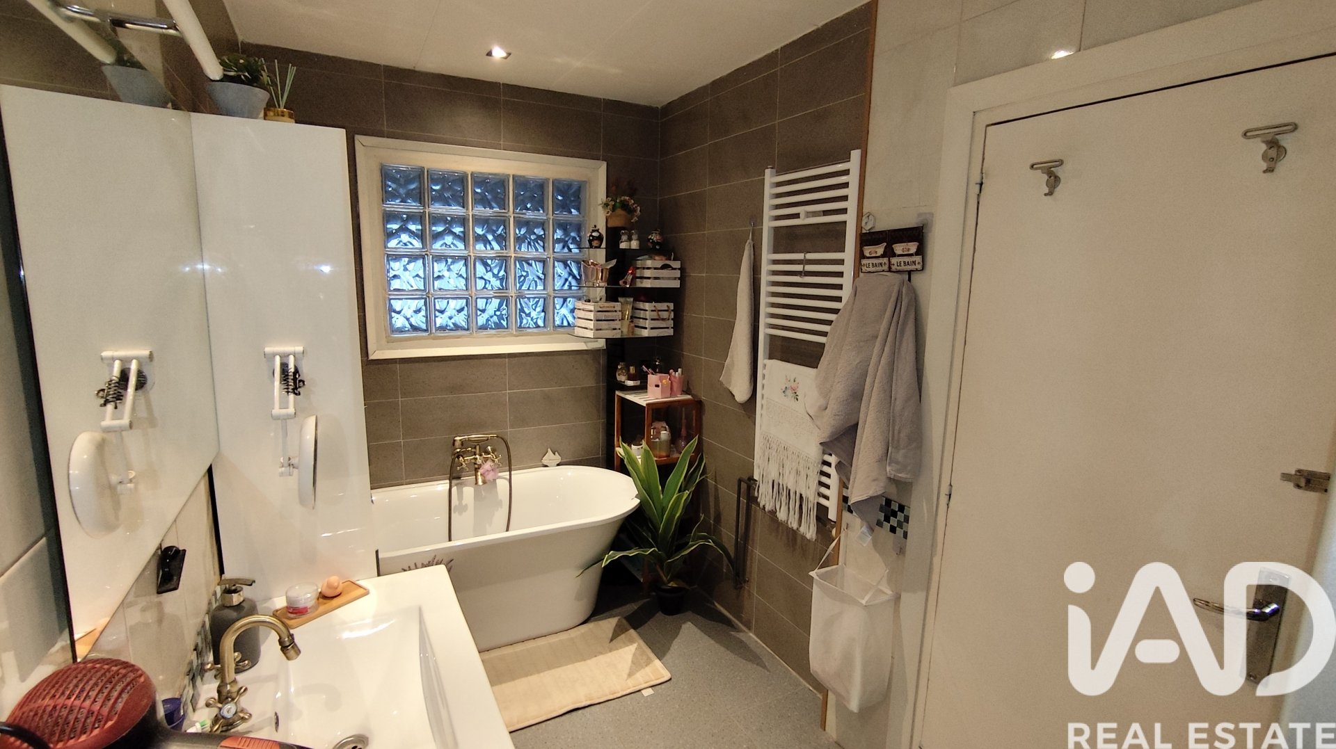 Villa en Espagne 2 chambres, 355 m2 No. 185031