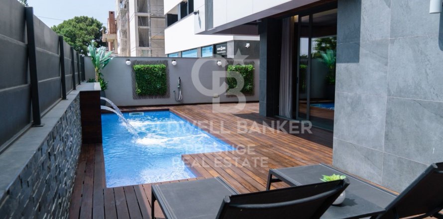 Hus i Castelldefels, Barcelona, Spanien 5 sovrum, 430 kvm. Nr. 160449