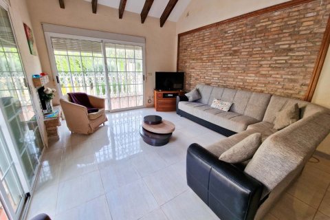 Продажа виллы в Плайя Фламенка II, Аликанте, Испания 4 спальни, 200м2 №145075 - фото 2