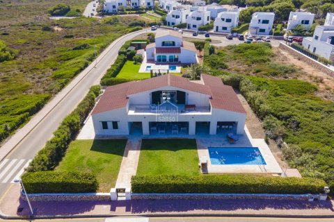 Villa en venta Es Mercadal, Menorca, España 7 dormitorios, 230 m2 No. 76635 - foto 1