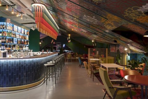 Propiedad comercial en Ciudad Vieja, Barcelona, España 359 m2 No. 167287