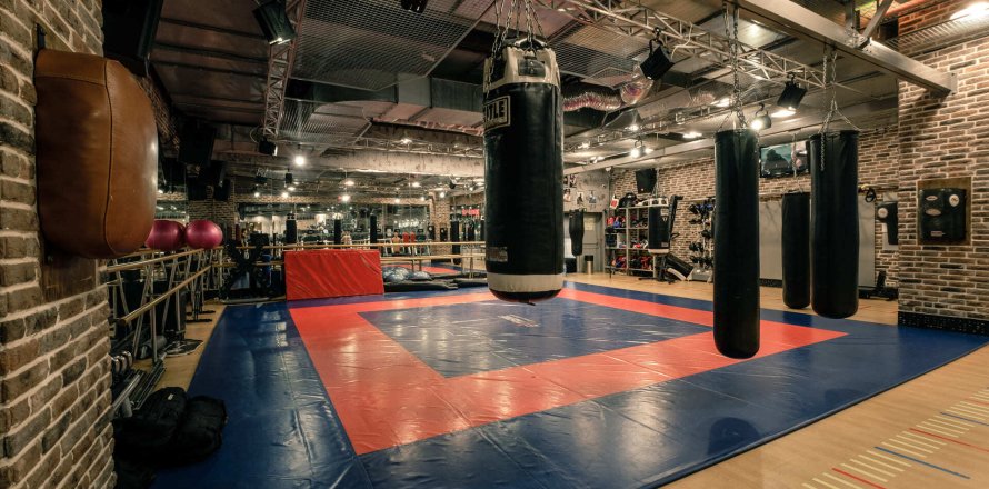 Liikekiinteistö Barcelona, Espanja 240 m2 No. 166283