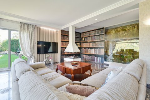 Dom w Platja D'aro, Girona, Hiszpania 4 sypialnie, 447 mkw. nr 166284 – zdjęcie 4