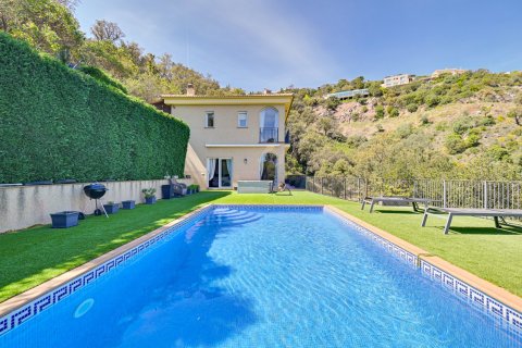 Dom w Platja D'aro, Girona, Hiszpania 4 sypialnie, 447 mkw. nr 166284