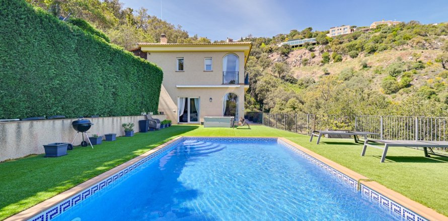 Dom w Platja D'aro, Girona, Hiszpania 4 sypialnie, 447 mkw. nr 166284