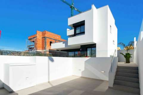 Villa till salu Alicante, Spanien 3 sovrum, 136 kvm. Nr. 77056 - foto 24