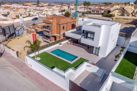 Villa till salu Alicante, Spanien 3 sovrum, 136 kvm. Nr. 77056 - foto 27