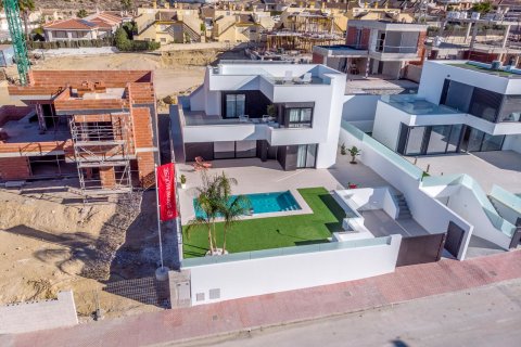 Villa till salu Alicante, Spanien 3 sovrum, 136 kvm. Nr. 77056 - foto 26