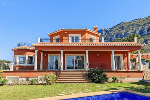 Villa for sale in Denia, Alicante, Spain 4 bedrooms, 292 sq.m. No. 193605 - photo 3