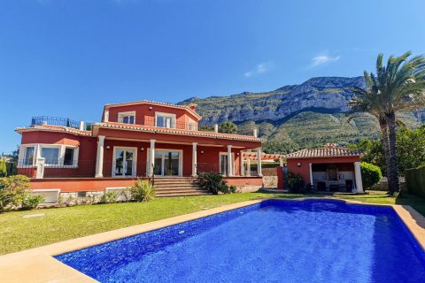 Villa for sale in Denia, Alicante, Spain 4 bedrooms, 292 sq.m. No. 193605 - photo 4