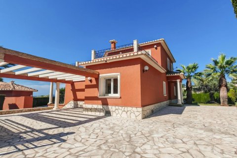 Villa i Denia, Alicante, Spanien 4 sovrum, 292 kvm. Nr. 193605