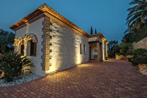 Villa for sale in Denia, Alicante, Spain 3 bedrooms, 181 sq.m. No. 193604 - photo 3